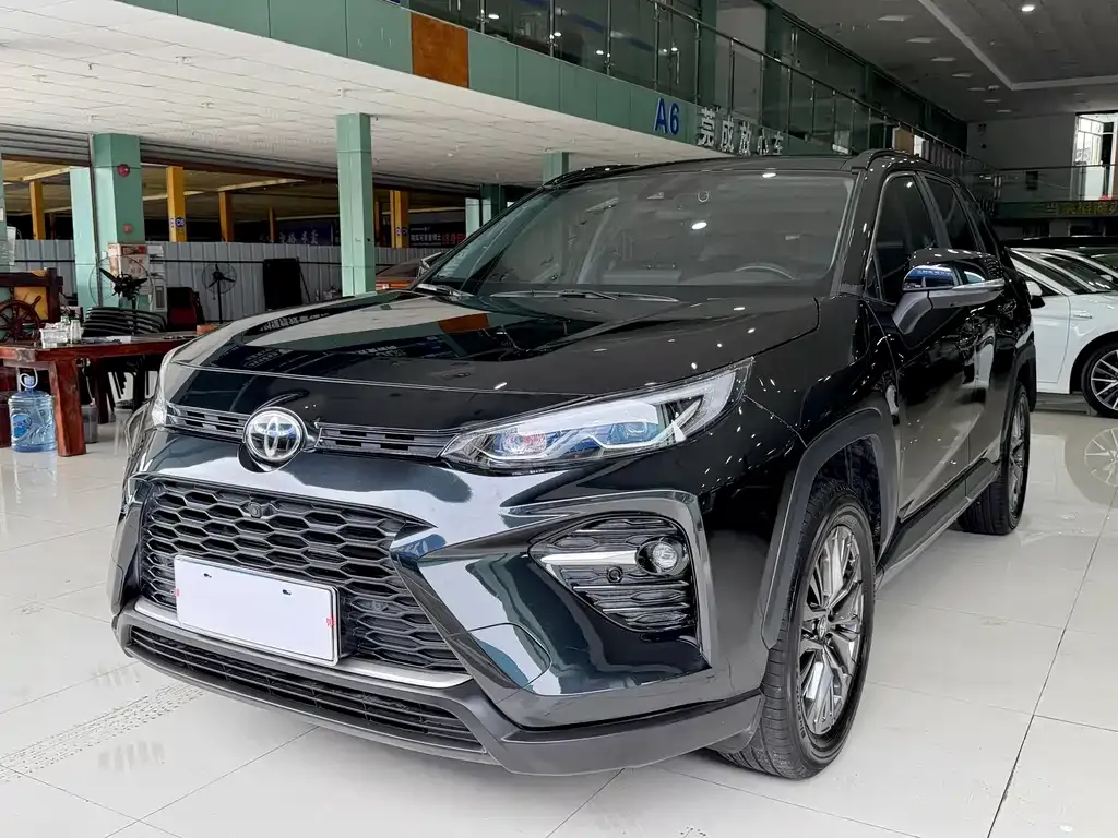 Toyota Wildlander — фото 1