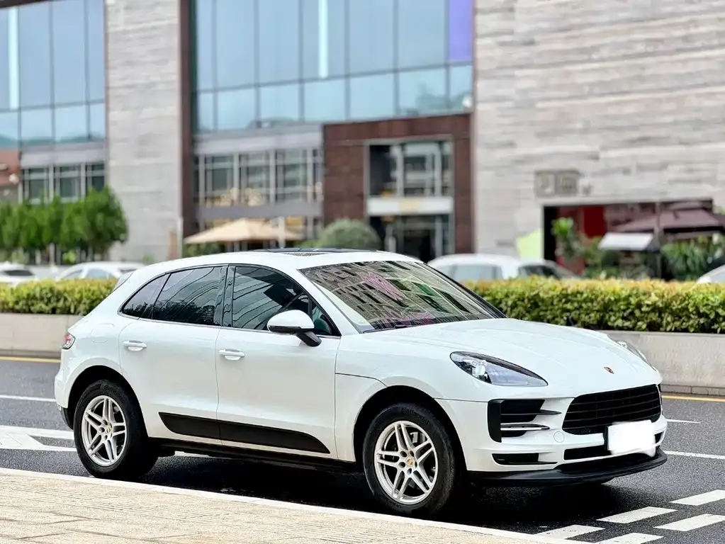 Porsche Macan — фото 10