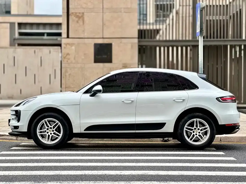 Porsche Macan — фото 6