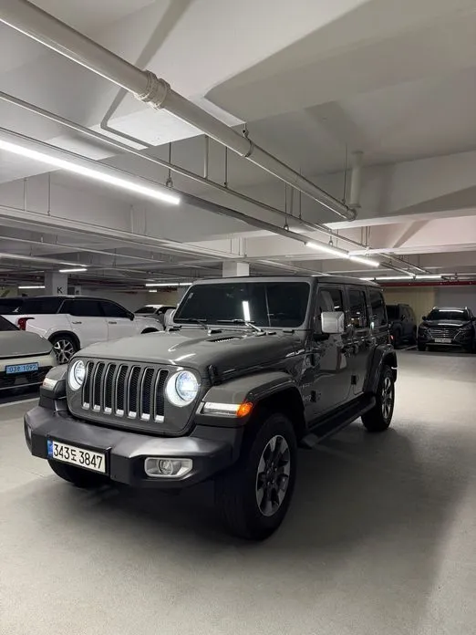 Jeep Wrangler — фото 1