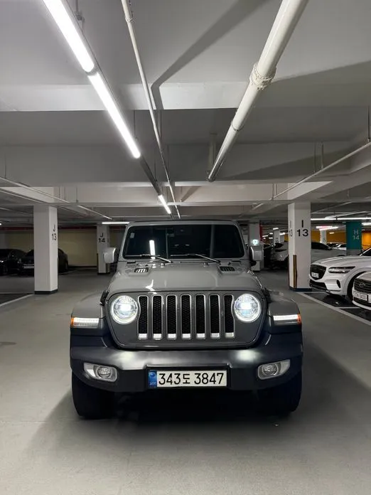 Jeep Wrangler — фото 10