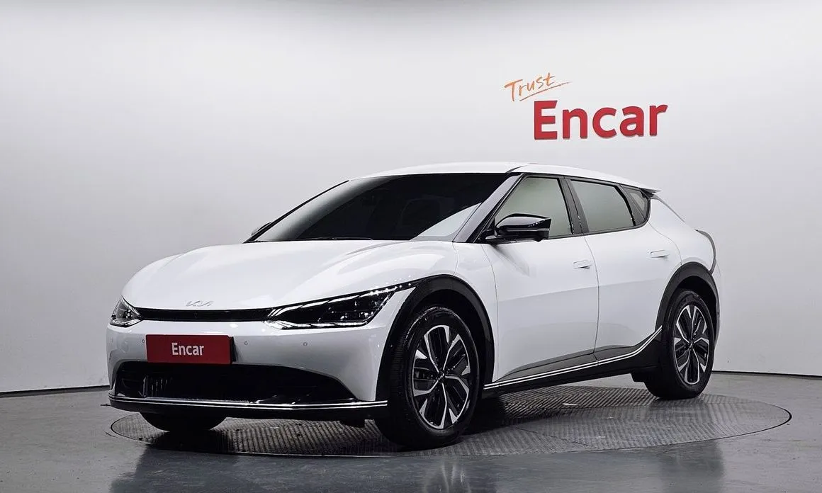 Kia EV6 — фото 1