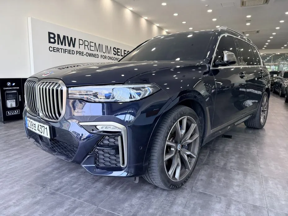 BMW X7 — фото 1