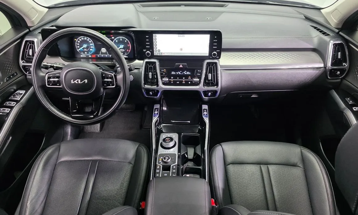 Kia Sorento — фото 8