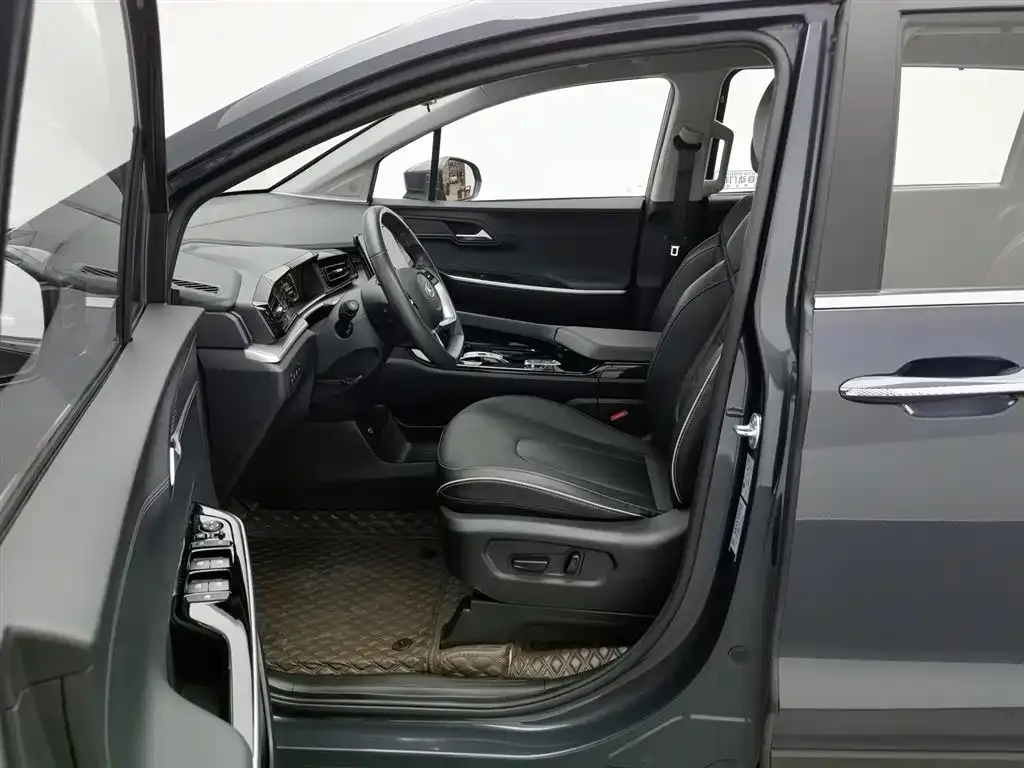 Hyundai Custo — фото 9