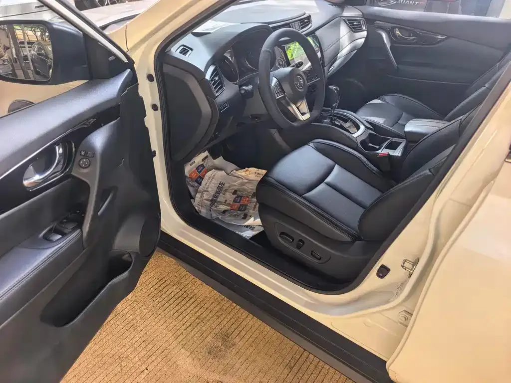 Nissan X-Trail — фото 10