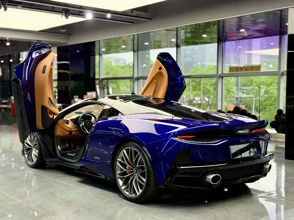 McLaren GT — фото 4