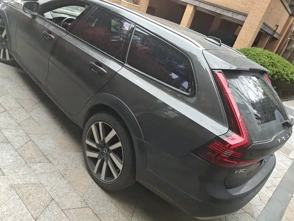 Volvo V90 — фото 3