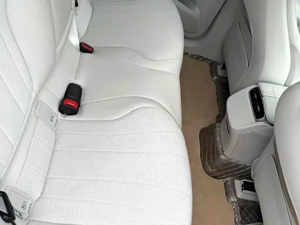 Mercedes-Benz EQE SUV — фото 4