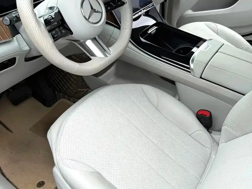 Mercedes-Benz EQE SUV — фото 3