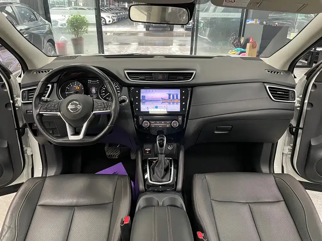 Nissan Qashqai — фото 7