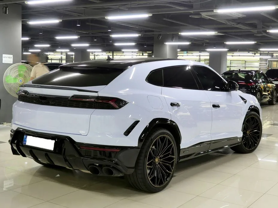 Lamborghini Urus — фото 3