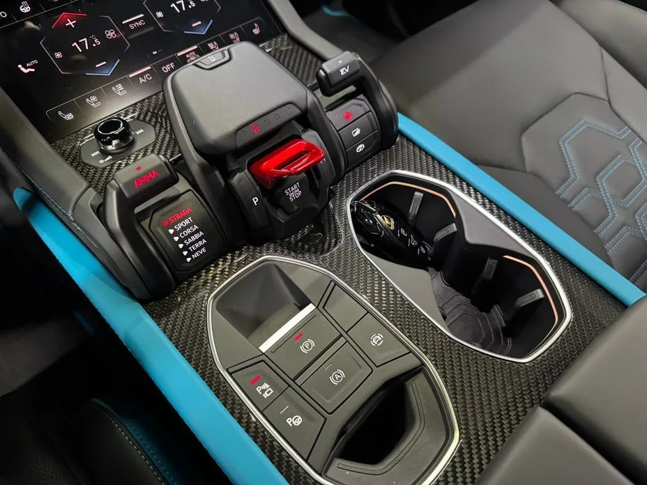 Lamborghini Urus — фото 8