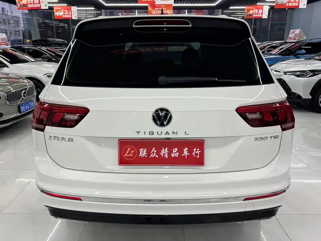 Volkswagen Tiguan L — фото 4