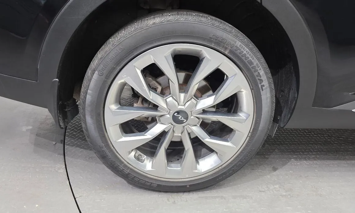 Kia Sorento — фото 10