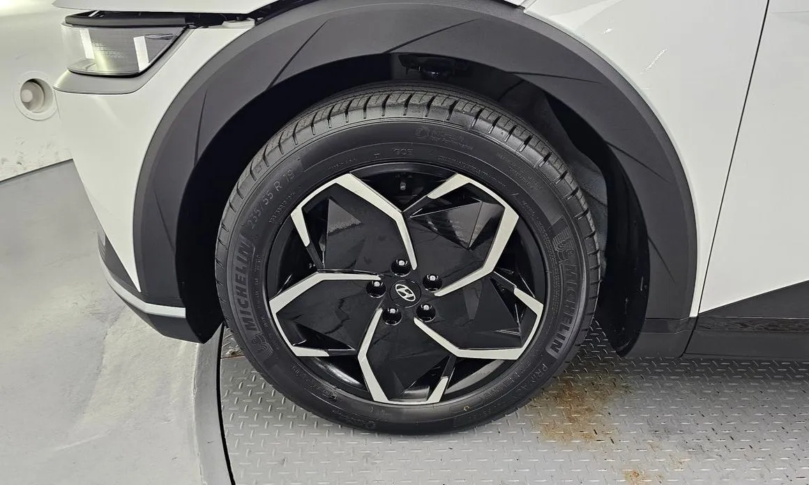 Hyundai Ioniq5 — фото 9