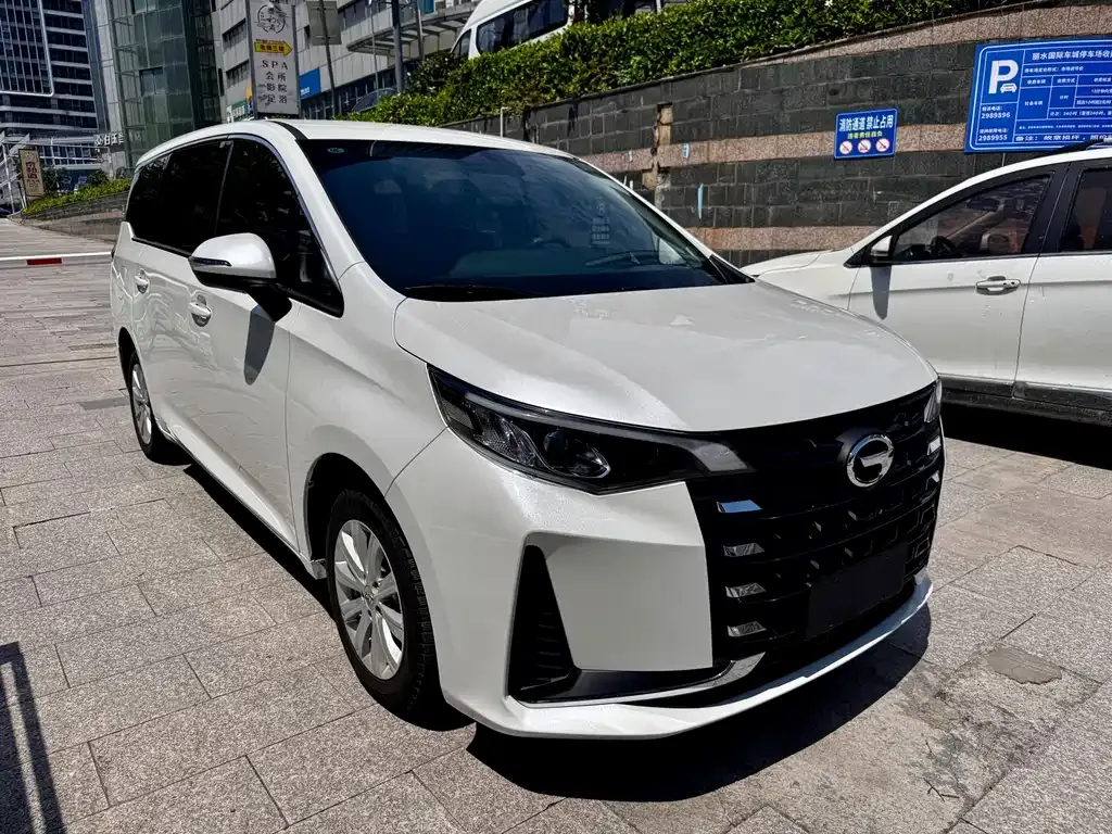 GAC Motor Trumpchi M6 — фото 6