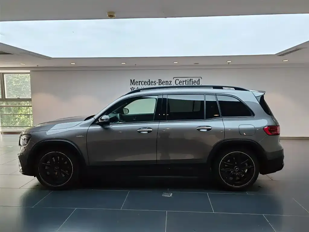 Mercedes-Benz GLB AMG — фото 2