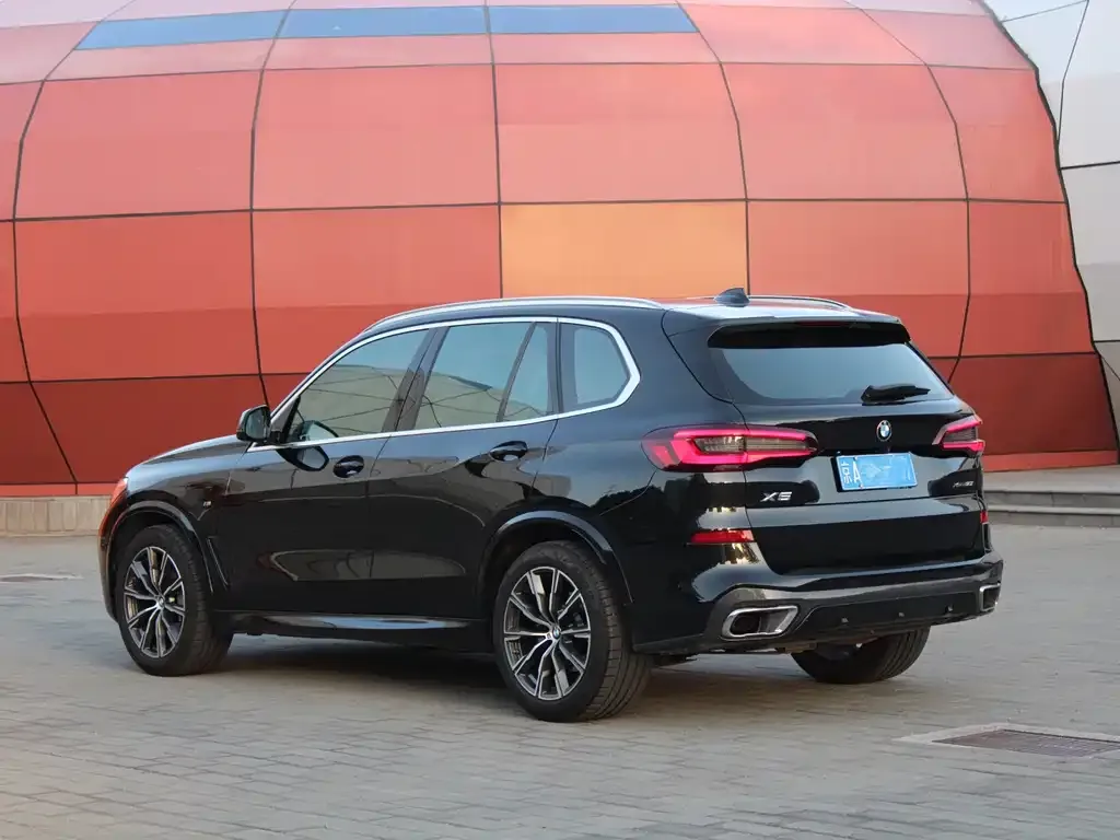 BMW X5 (Import) — фото 2