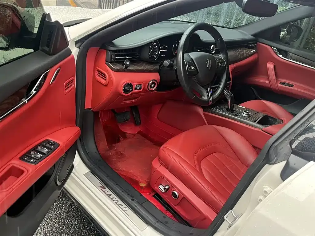 Maserati Quattroporte — фото 3