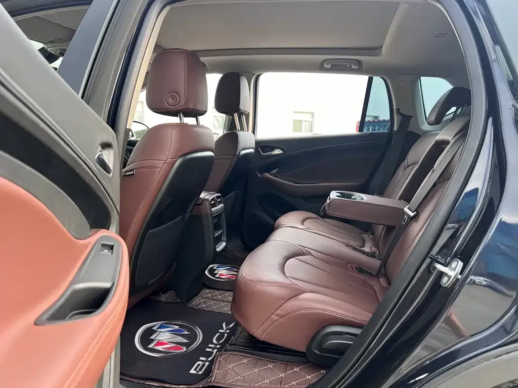Buick Envision Plus — фото 10