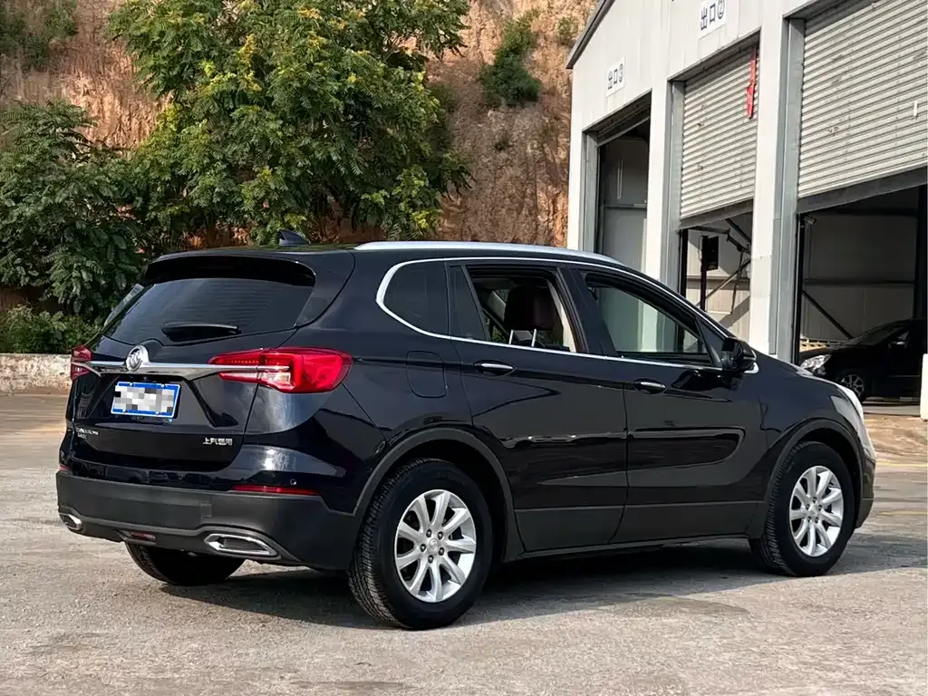 Buick Envision Plus — фото 6