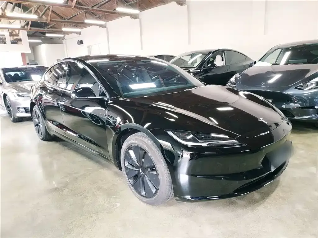 Tesla Model 3 — фото 6
