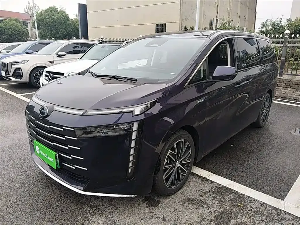 GAC Motor 传祺E8 PHEV — фото 5