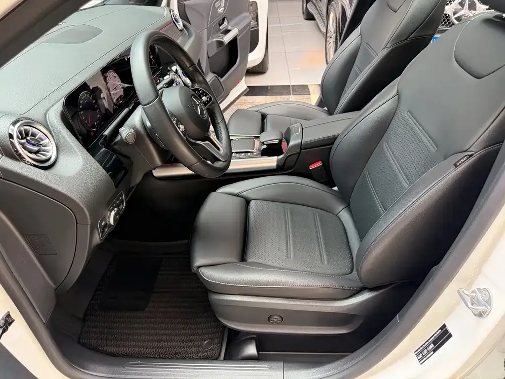 Mercedes-Benz GLA — фото 6
