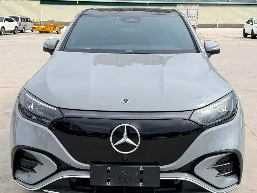 Mercedes-Benz EQE SUV — фото 3