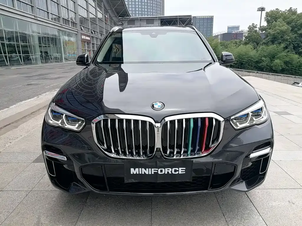 BMW X5 — фото 2