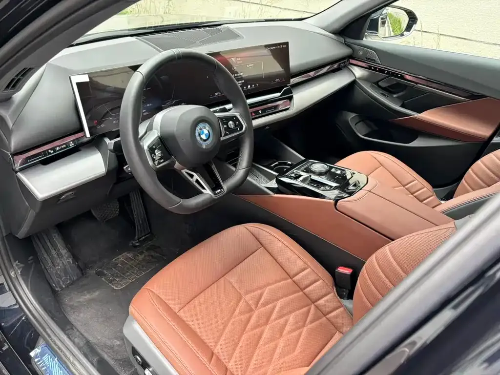 BMW i5 — фото 3