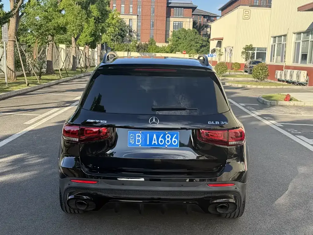 Mercedes-Benz GLB AMG — фото 8