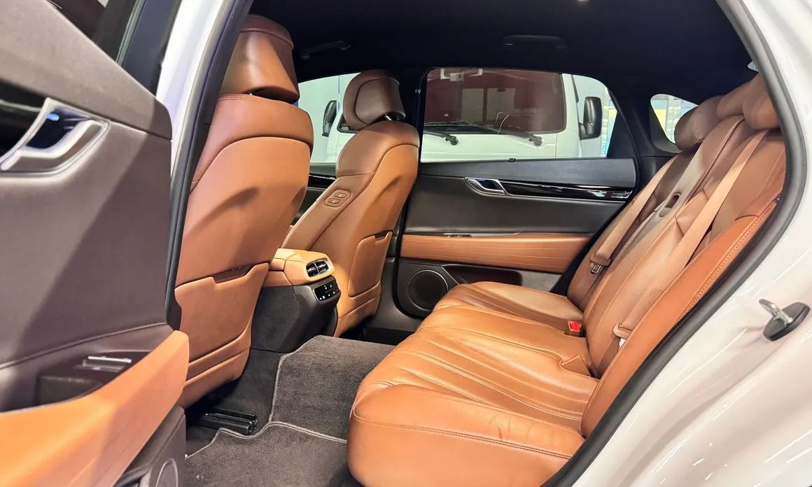 Genesis G80 — фото 10