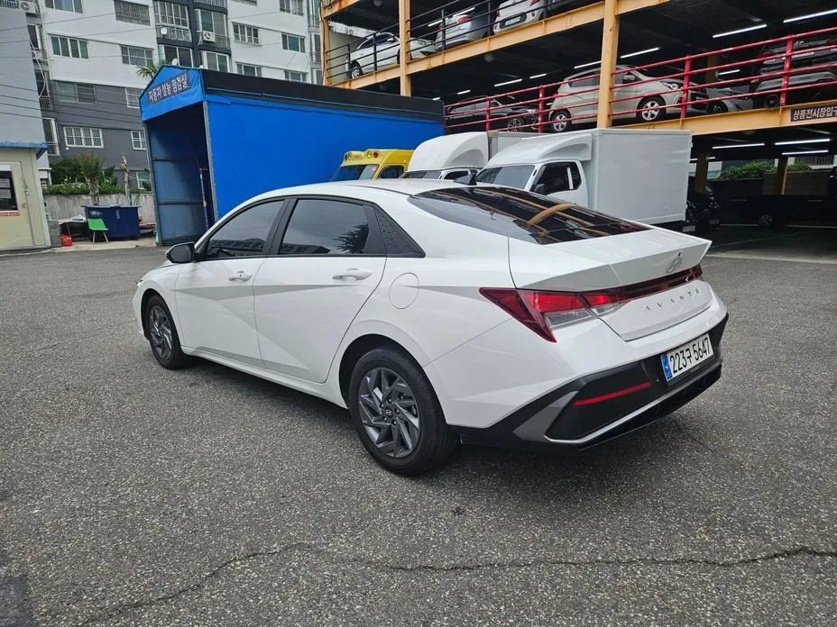 Hyundai AVANTE — фото 4