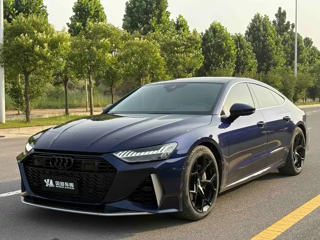 Audi A7 — фото 1