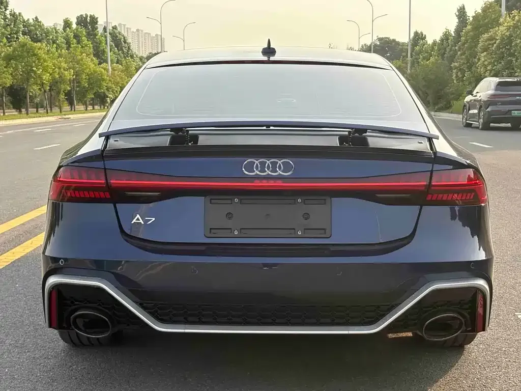 Audi A7 — фото 3