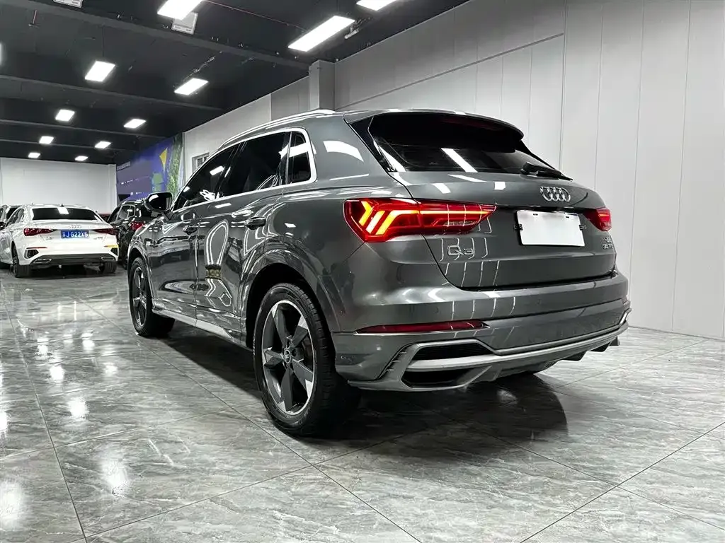 Audi Q3 — фото 3