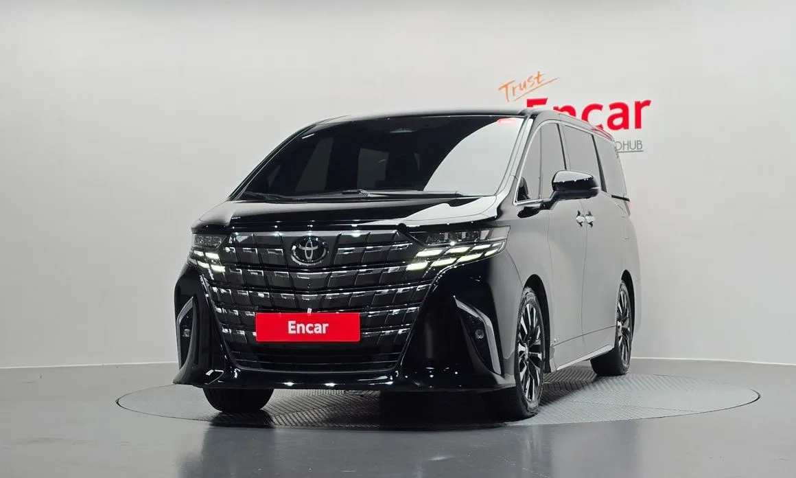 Toyota Alphard — фото 2