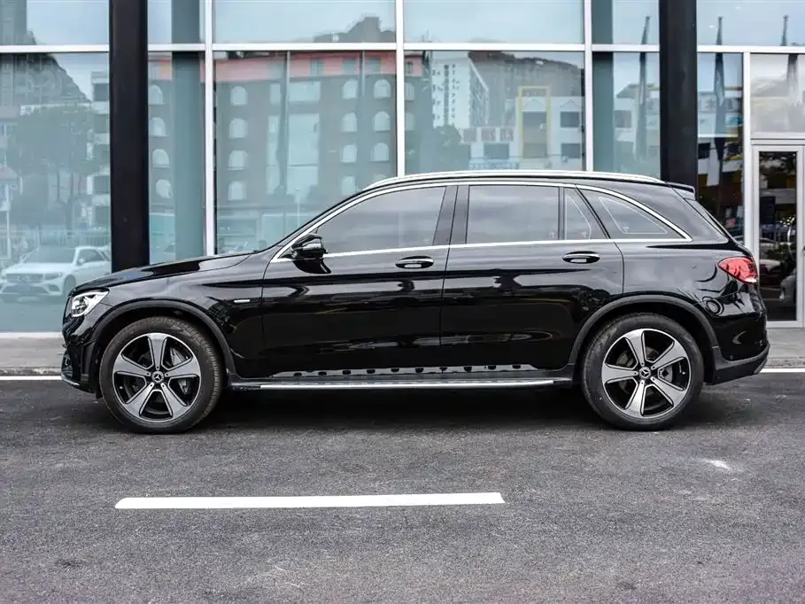 Mercedes-Benz GLC — фото 10