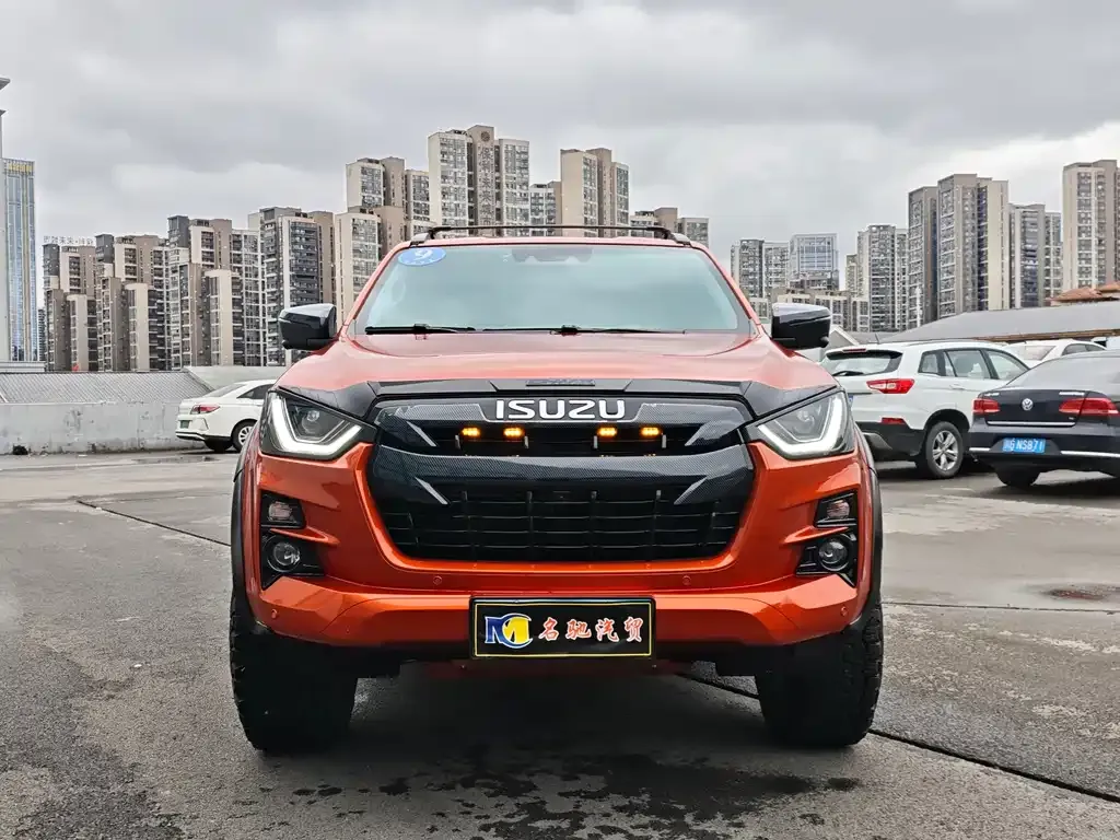 Isuzu D-MAX — фото 1