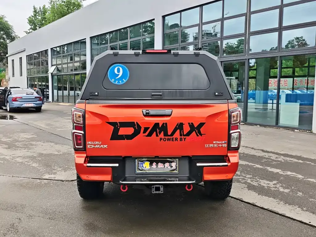Isuzu D-MAX — фото 6