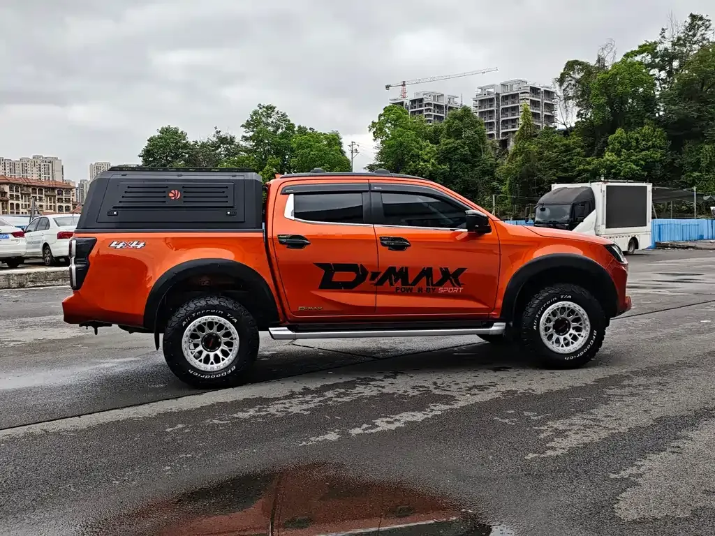 Isuzu D-MAX — фото 9