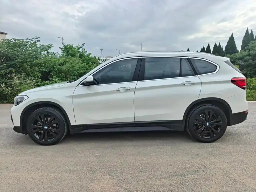 BMW X1 — фото 3