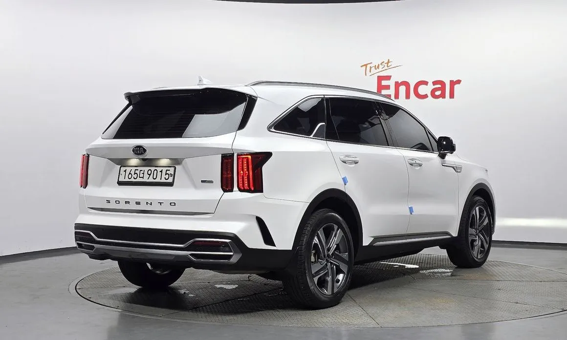 Kia Sorento — фото 9