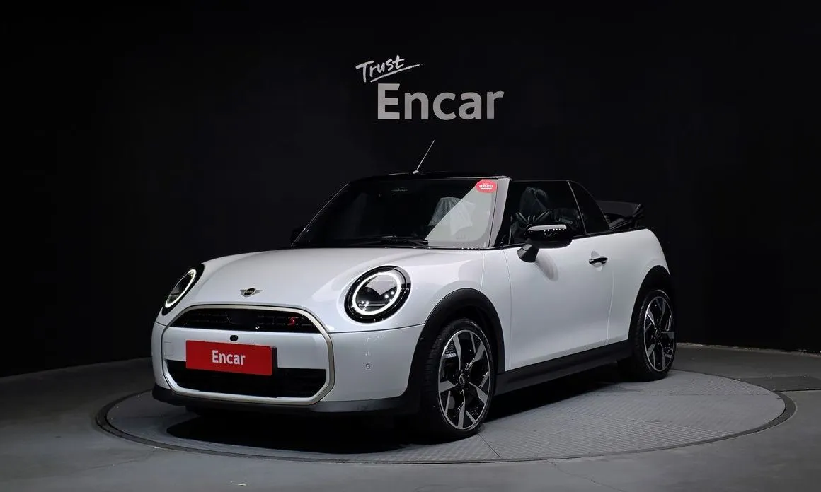 Mini Cooper Convertible — фото 1