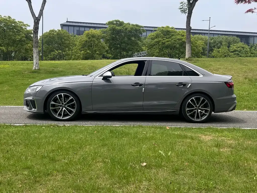 Audi S4 — фото 3
