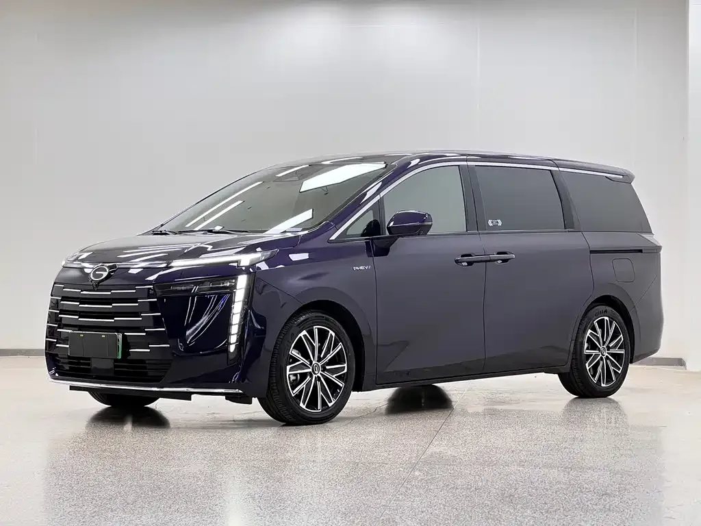 GAC Motor 传祺E8 PHEV — фото 1