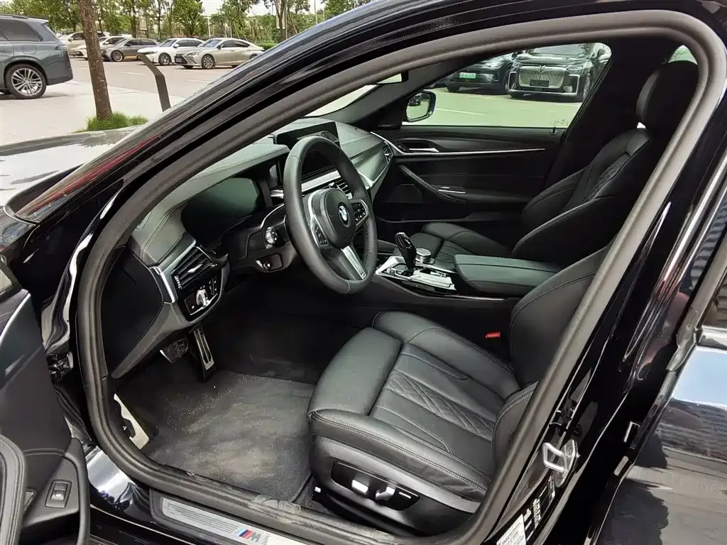 BMW 5 Series (Import) — фото 4