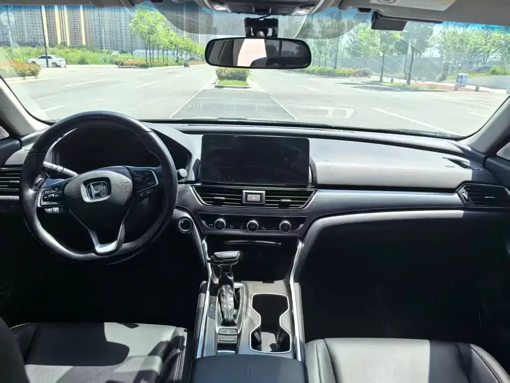 Honda Accord — фото 3